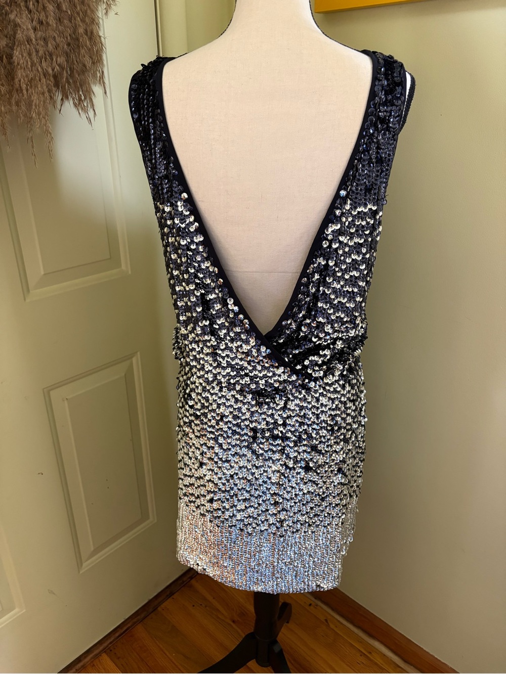 TORY BURCH Ombré Sequin V-Neck Mini Dress size S - Picture 14 of 16